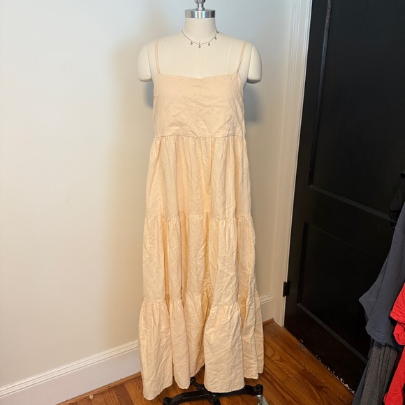 Charlie Holiday Cream Square Neck Sleeveless Tiered Maxi Dress - www.disolcolor.com Charlie Holiday Cream Square Neck Sleeveless Tiered Maxi Dress - www.disolcolor.com
